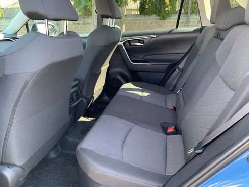 Used 2023 Toyota RAV4 AWD Hybrid image 13