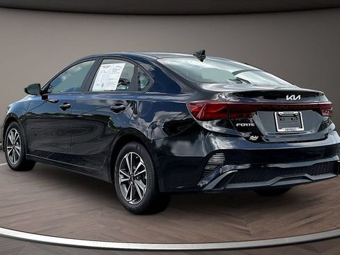 Used 2024 Kia Forte LXS FWD image 5