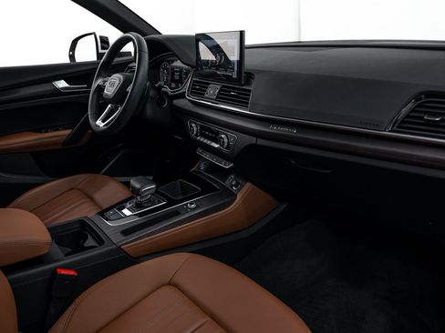 Certified 2023 Audi Q5 2.0T Premium Plus w/ Premium Plus Package AWD/4WD image 8