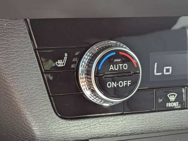 New 2026 Mitsubishi Outlander LE FWD image 22