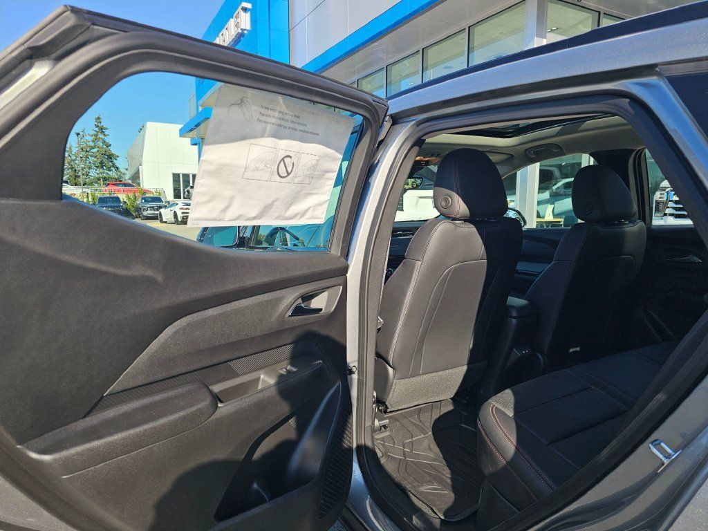New 2027 Chevrolet Bolt RS w/ Technology Package FWD image 19