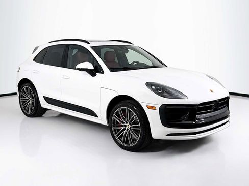 New 2026 Porsche Macan GTS image 7