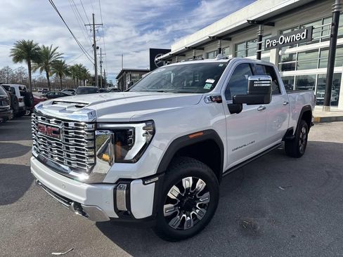 Used 2024 GMC Sierra 2500 Denali w/ Denali Reserve Package image 3