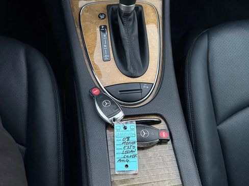 Used 2008 Mercedes-Benz E 350 Sedan image 40