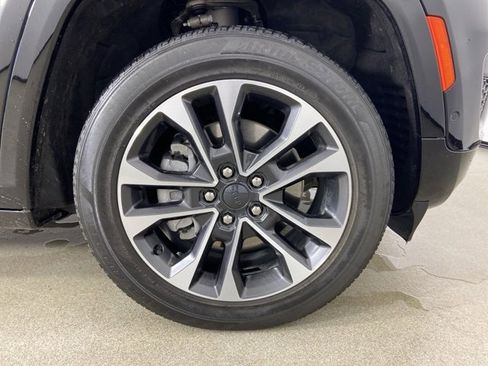 Used 2022 Jeep Grand Cherokee L Overland w/ Luxury Tech Group IV image 16