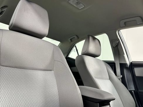 Used 2016 Toyota Corolla LE FWD image 18