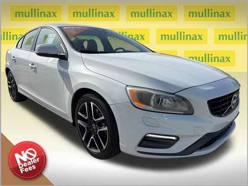 Used 2017 Volvo S60 T5 Dynamic w/ Vision Package AWD/4WD image 1