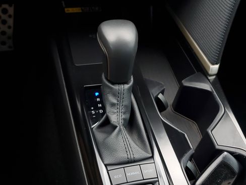 Certified 2025 Toyota Camry SE w/ Convenience Package FWD image 26