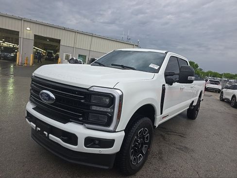 Used 2026 Ford F350 Platinum AWD/4WD image 1