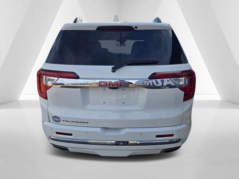 Used 2022 GMC Acadia Denali w/ Denali Technology Package image 6