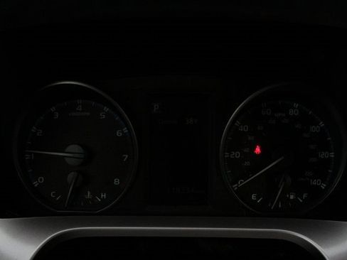 Used 2018 Toyota RAV4 XLE image 21