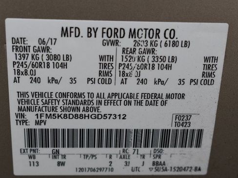 Used 2017 Ford Explorer XLT image 33