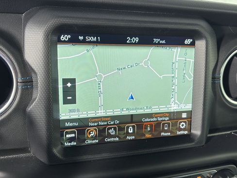 Used 2023 Jeep Wrangler Unlimited Rubicon 4xe w/ Cold Weather Group AWD/4WD image 35