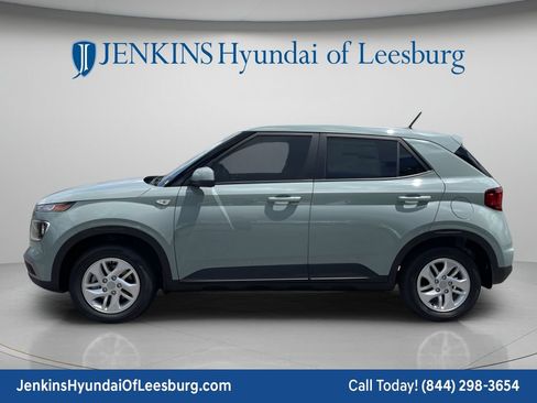 New 2026 Hyundai Venue SE FWD image 9