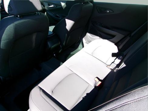 Used 2024 Chevrolet Malibu LS image 9