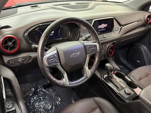Used 2021 Chevrolet Blazer RS w/ Enhanced Convenience Package FWD image 4