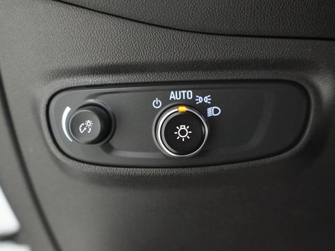 Used 2024 Chevrolet Equinox LS w/ Driver Confidence II Package FWD image 14