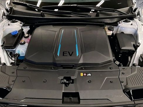 Used 2023 Hyundai Ioniq 5 Limited image 9