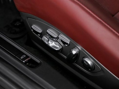 Used 2018 Porsche 718 Cayman S image 20