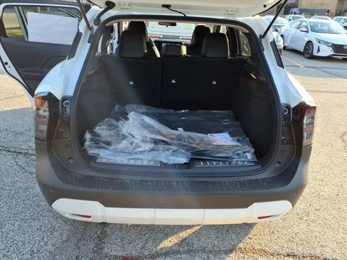 New 2026 Nissan Kicks SR image 35