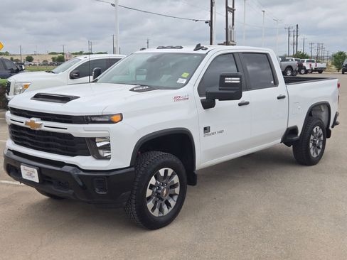 Certified 2025 Chevrolet Silverado 2500 Custom w/ Custom Value Package AWD/4WD image 7