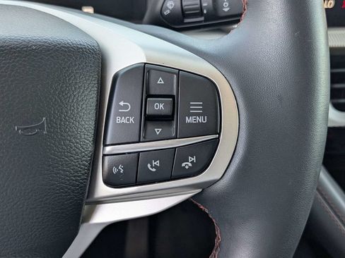 Used 2025 Ford Explorer Active RWD image 25
