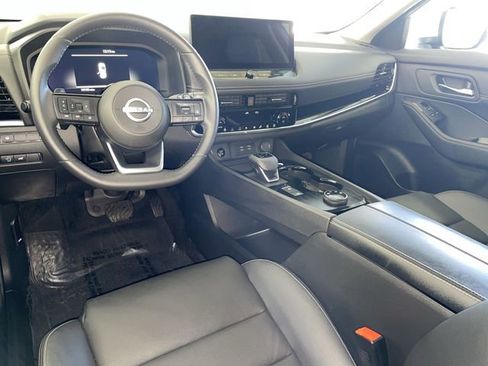 Certified 2024 Nissan Rogue SL w/ SL Premium Package image 18