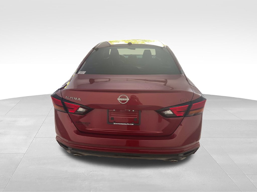 Used 2025 Nissan Altima 2.5 SR FWD image 4