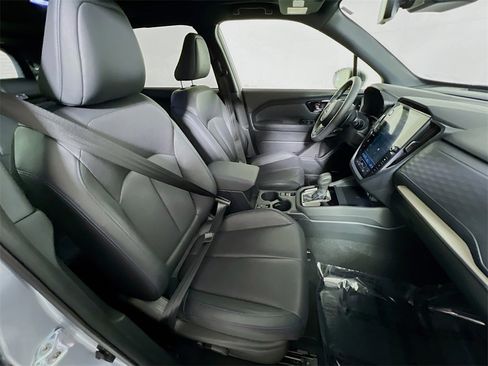 Certified 2025 Subaru Forester Limited w/ Popular Package #2 image 26