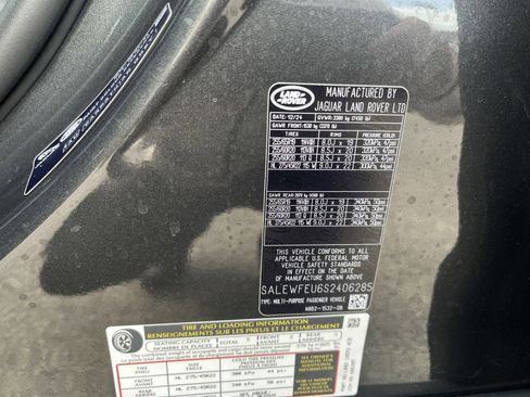 Used 2025 Land Rover Defender 130 Outbound image 19