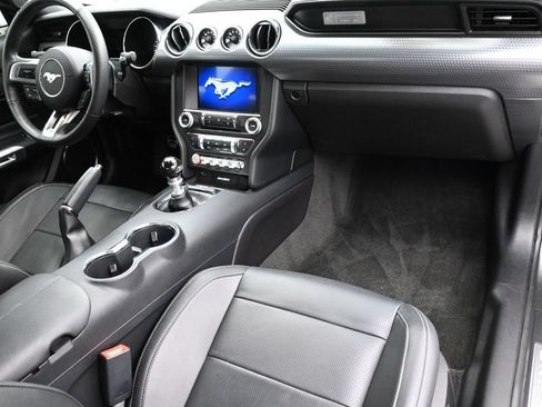 Used 2017 Ford Mustang GT Premium w/ GT Performance Package RWD image 25