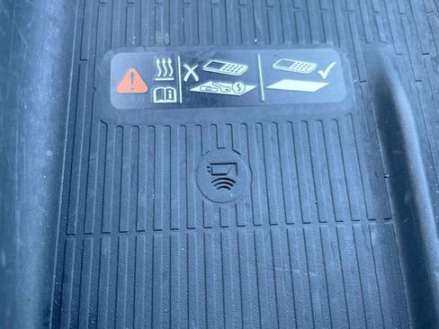 Used 2025 Buick Enclave Preferred image 24