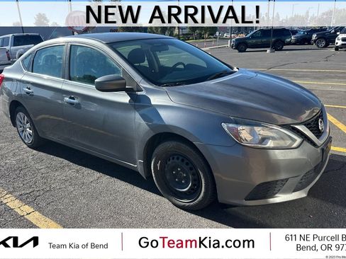Used 2019 Nissan Sentra S FWD image 1