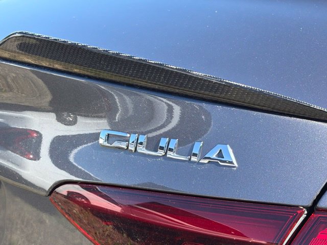 Used 2018 Alfa Romeo Giulia Ti Sport w/ Quick Order Package 22S Sport AWD/4WD image 7