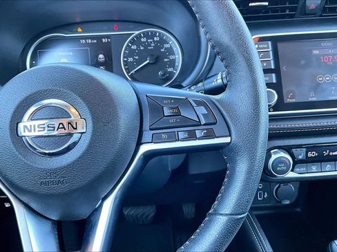 Used 2019 Nissan Kicks SR w/ SR Premium Package FWD image 20