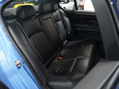 Used 2013 BMW M5 image 39