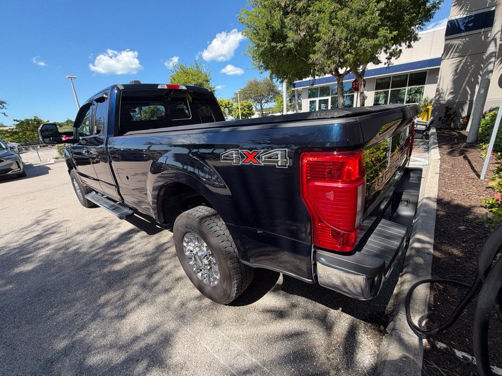 Used 2021 Ford F250 XLT w/ XLT Premium Package AWD/4WD image 4