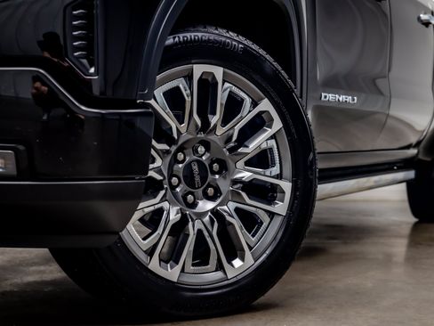 Used 2025 GMC Sierra 1500 Denali Ultimate AWD/4WD image 25