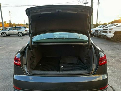 Used 2019 Audi A4 2.0T Premium image 15