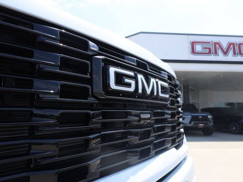 Used 2026 GMC Sierra 3500 Denali Ultimate AWD/4WD image 26