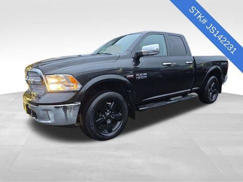 Used 2018 RAM 1500 SLT image 3