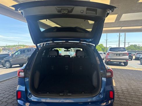 Used 2023 Ford Escape ST-Line w/ Tech Pack #1 AWD/4WD image 8