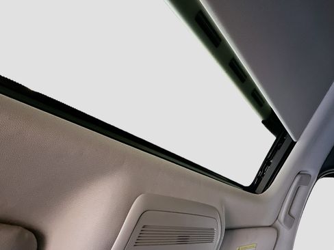 Used 2024 MAZDA CX-90 Plug-In Hybrid w/ Premium Pkg image 27