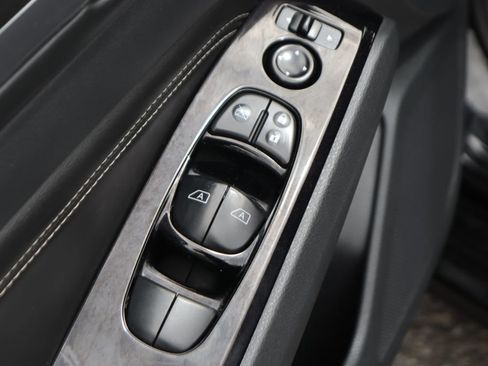 Used 2022 Nissan Altima 2.5 SL FWD image 15