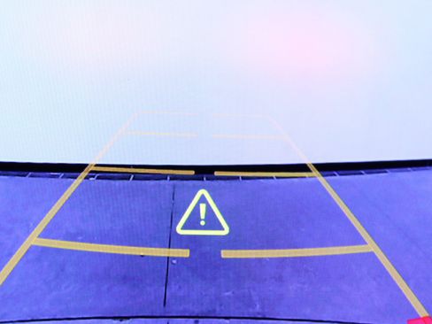 Used 2021 GMC Yukon Denali w/ Denali Premium Package image 26