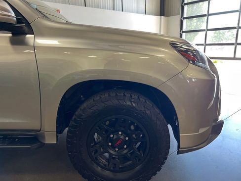 Used 2023 Lexus GX 460 Premium image 73