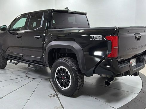 Certified 2025 Toyota Tacoma SR5 image 7