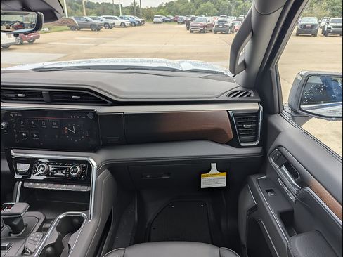 New 2026 GMC Sierra 1500 Denali AWD/4WD image 4