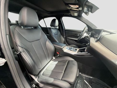Used 2025 BMW 330i Sedan image 14
