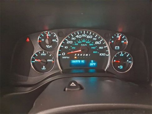 Used 2017 Chevrolet Express 3500 Extended image 23